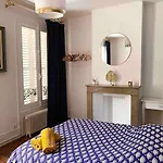 Maison De Charme Avec Vue Sur Chateau *