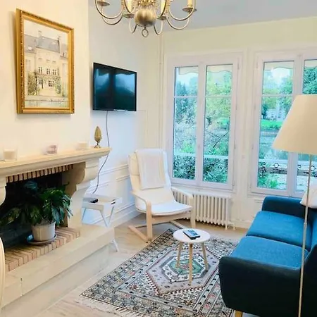 Maison De Charme Avec Vue Sur Chateau Holiday home