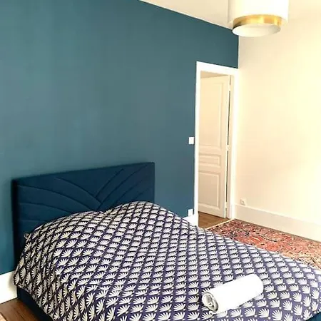 Maison De Charme Avec Vue Sur Chateau Nyaraló Pierrefonds