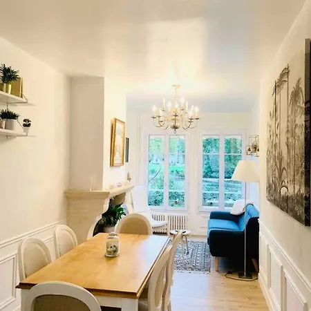 Holiday home Maison De Charme Avec Vue Sur Chateau Pierrefonds